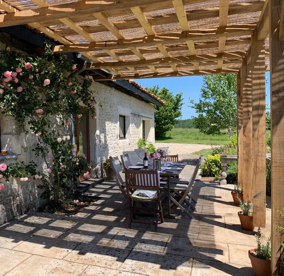 Chez Sarrazin Villa Brossac Exterior photo