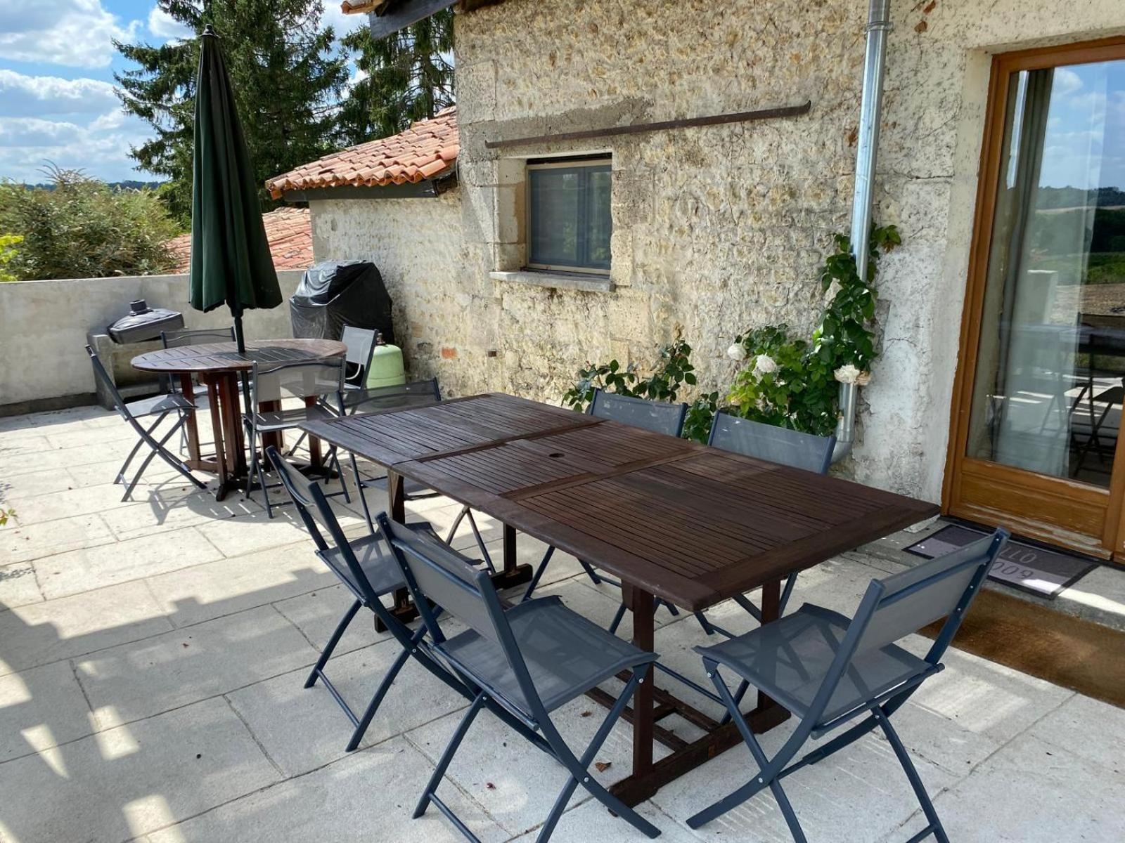 Chez Sarrazin Villa Brossac Exterior photo