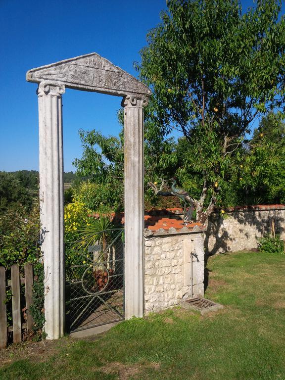 Chez Sarrazin Villa Brossac Exterior photo